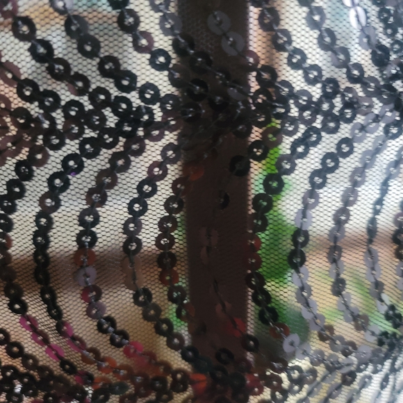 Formal sheer & sequence shawl - Picture 3 of 10